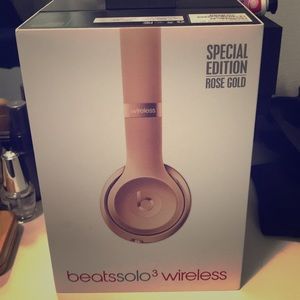 Solo 3 Wireless Beats